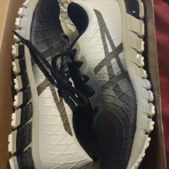 ASICS GEL QAUNTOM 180 - Picture 7 of 8